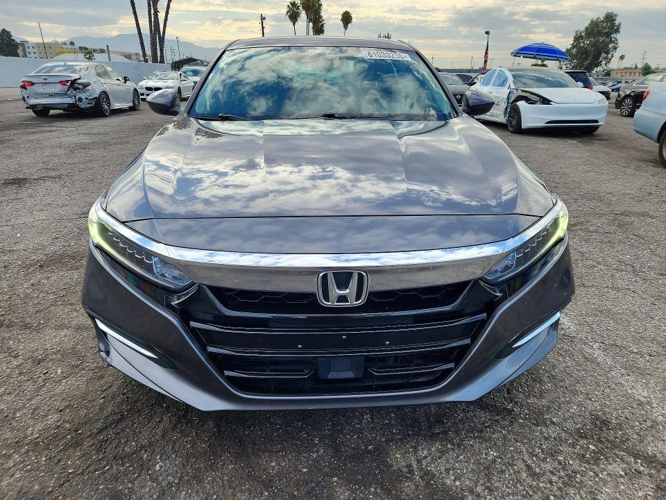 Продажа на аукционе авто 2019 Honda Accord, vin: 1HGCV3F14KA016751, номер лота: 61033256
