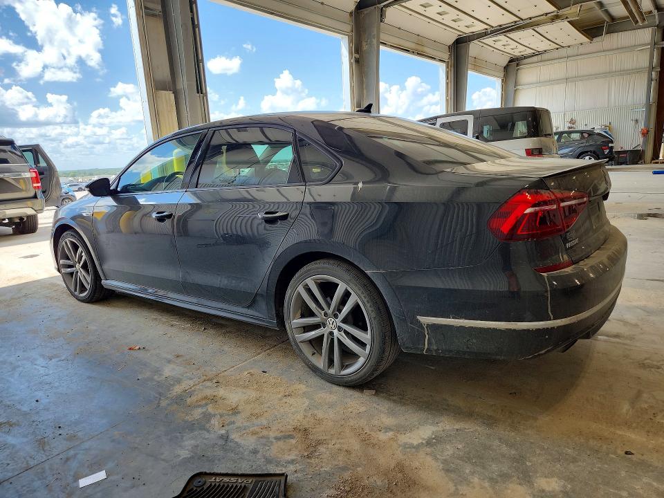 Продажа на аукционе авто 2018 Volkswagen Passat, vin: 1VWAA7A30JC028946, номер лота: 60719506