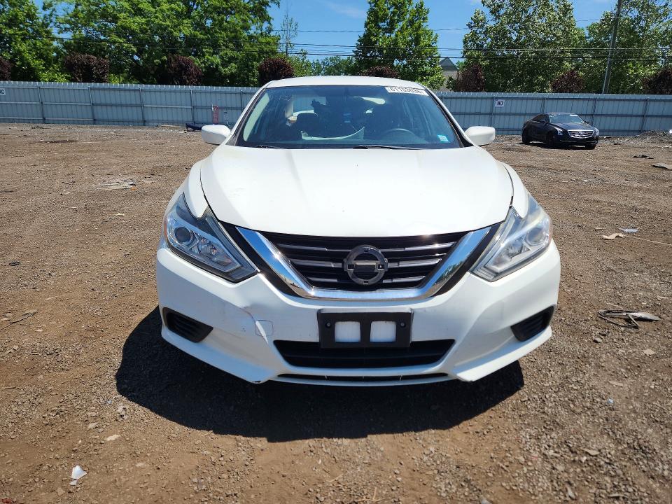 61153036 :رقم المزاد ، 1N4AL3AP4JC119037 vin ، 2018 Nissan Altima مزاد بيع