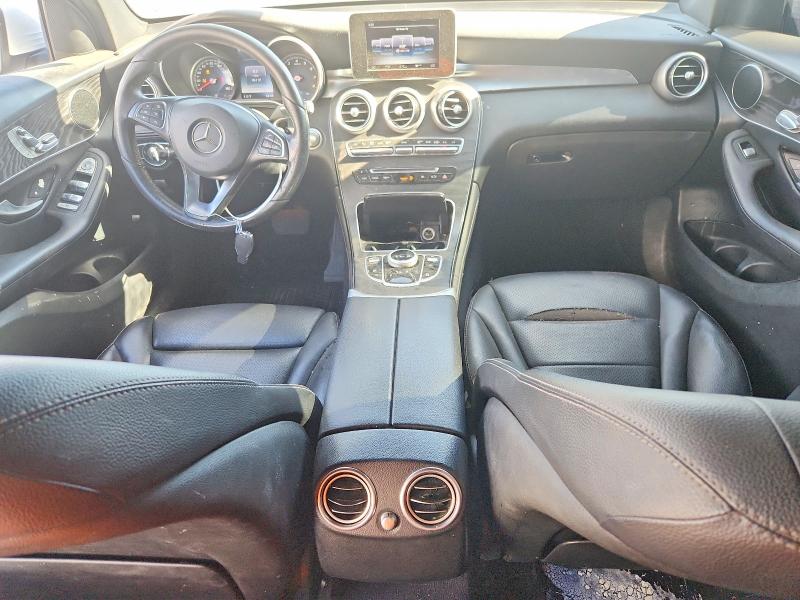 62098266 :رقم المزاد ، WDC0G4JB2HF271485 vin ، 2017 Mercedes-benz Glc مزاد بيع