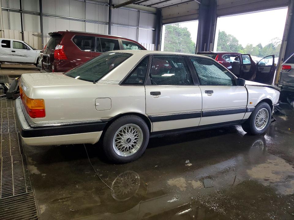 Продажа на аукционе авто 1991 Audi 200, vin: WAUGE5442MN023179, номер лота: 63242246