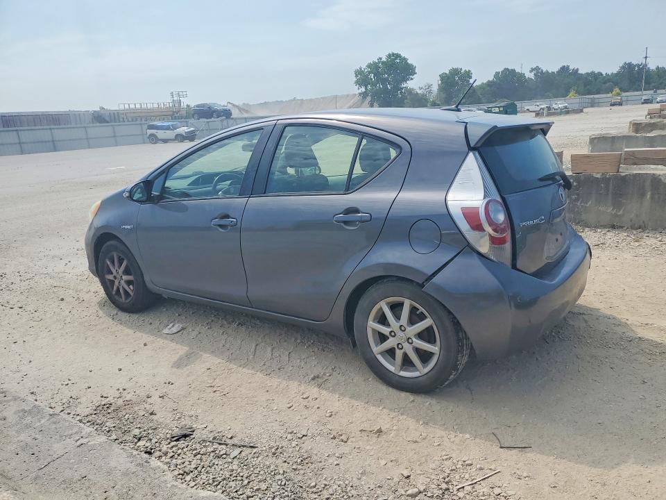 Продажа на аукционе авто 2013 Toyota Prius C, vin: JTDKDTB37D1045376, номер лота: 62292416