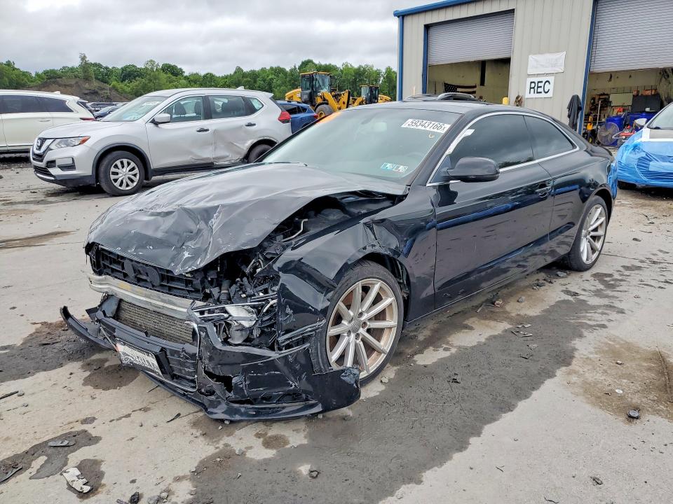 59343166 :رقم المزاد ، WAUCFAFRXFA046541 vin ، 2015 Audi A5 مزاد بيع