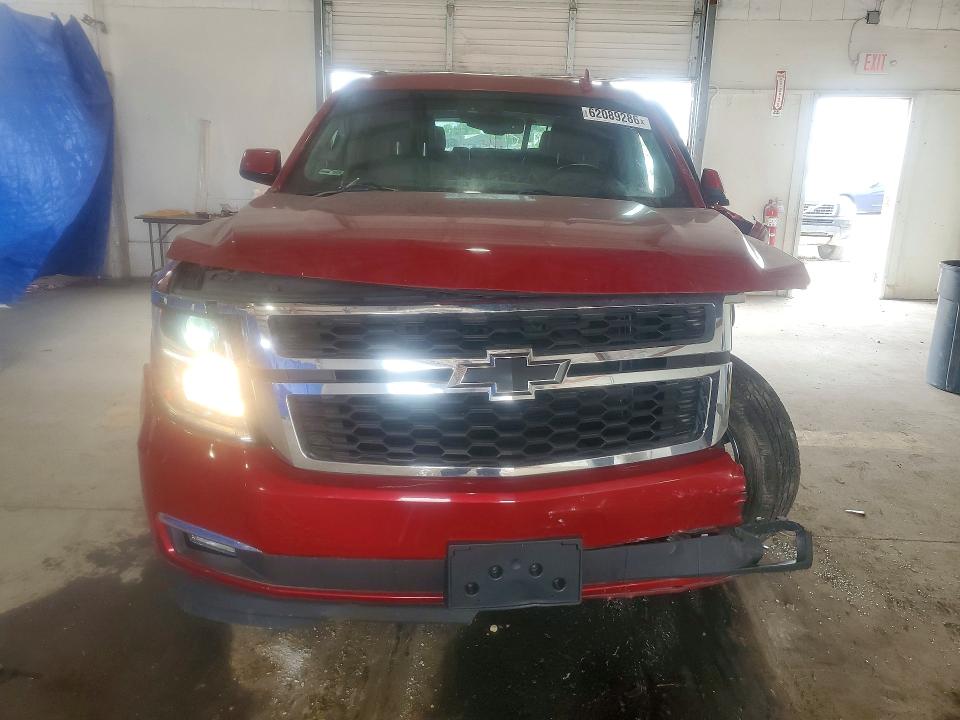 62089286 :رقم المزاد ، 1GNSKBKCXFR697744 vin ، 2015 Chevrolet Tahoe مزاد بيع