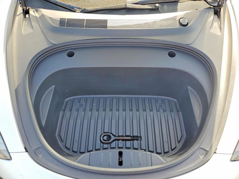 Продаж на аукціоні авто 2023 Tesla Model 3, vin: 5YJ3E1EA7PF572829, номер лоту: 61558716