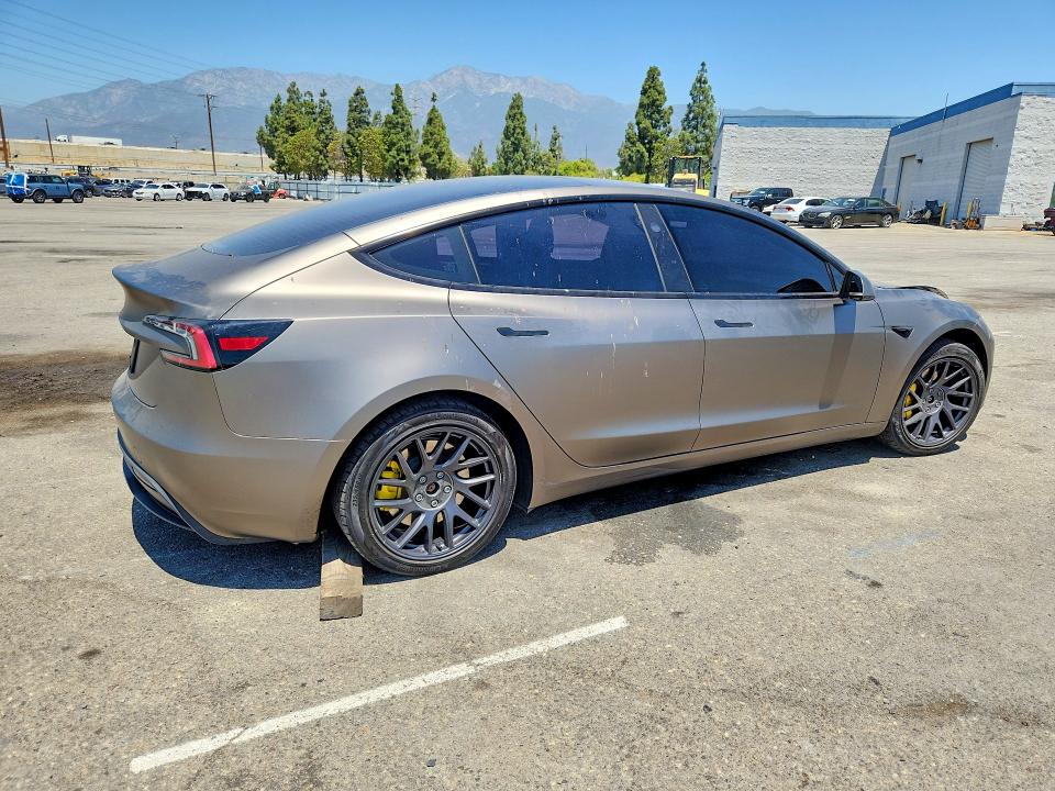 61602026 :رقم المزاد ، 5YJ3E1EB0RF792809 vin ، 2024 Tesla Model 3 مزاد بيع