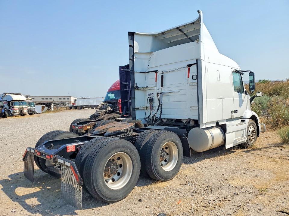2020 Volvo Vnr მანქანა იყიდება აუქციონზე, vin: 4V4WC9EG5LN266587, აუქციონის ნომერი: 60865956