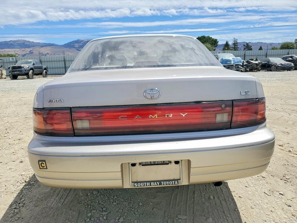 Продажа на аукционе авто 1994 Toyota Camry, vin: JT2SK12E4R0268167, номер лота: 61363776