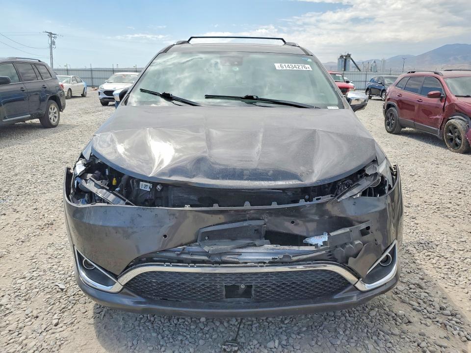 61434276 :رقم المزاد ، 2C4RC1GG6JR357763 vin ، 2018 Chrysler Pacifica مزاد بيع