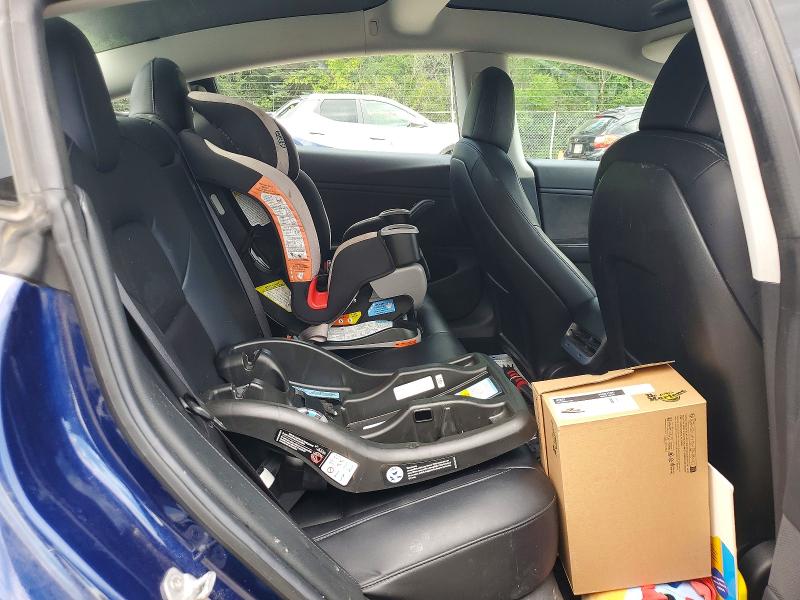 62612266 :رقم المزاد ، 5YJ3E1EA0JF041950 vin ، 2018 Tesla Model 3 مزاد بيع