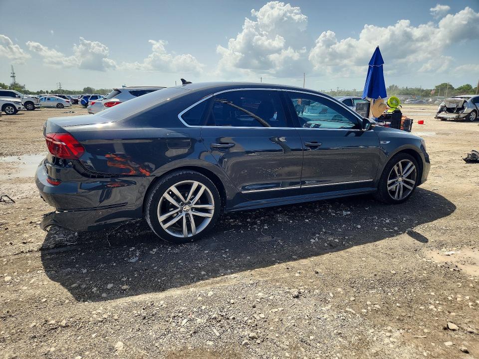 61248406 :رقم المزاد ، 1VWDT7A36HC013370 vin ، 2017 Volkswagen Passat مزاد بيع