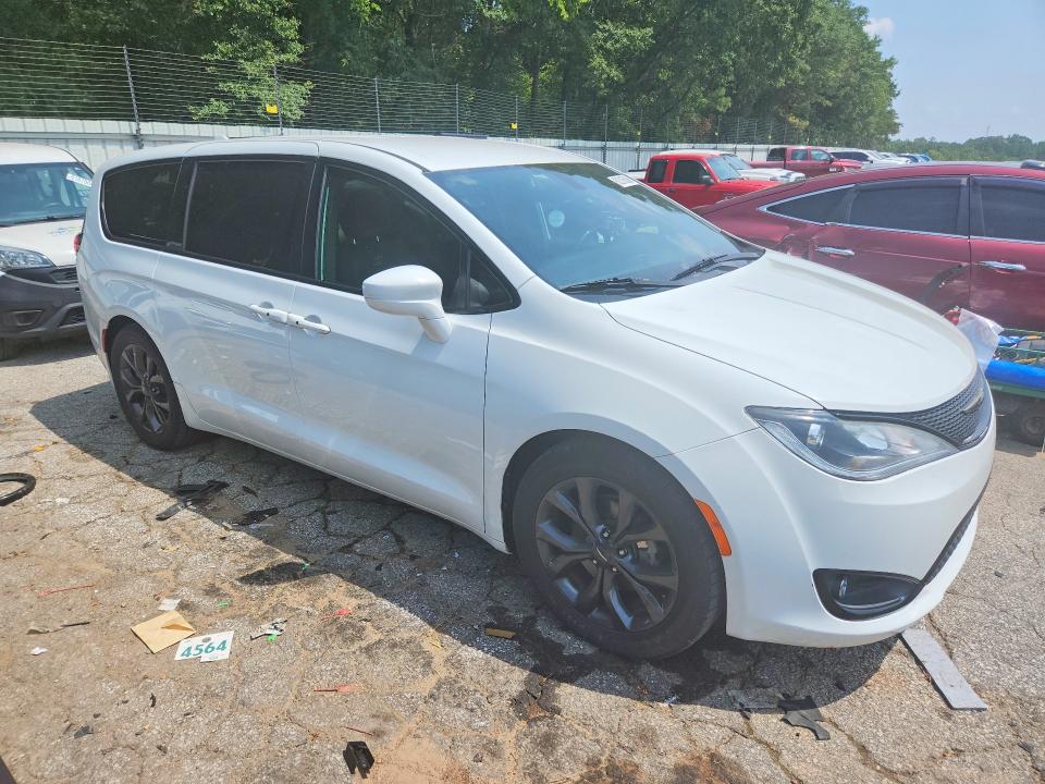 Продажа на аукционе авто 2018 Chrysler Pacifica, vin: 2C4RC1FG5JR235381, номер лота: 62315506