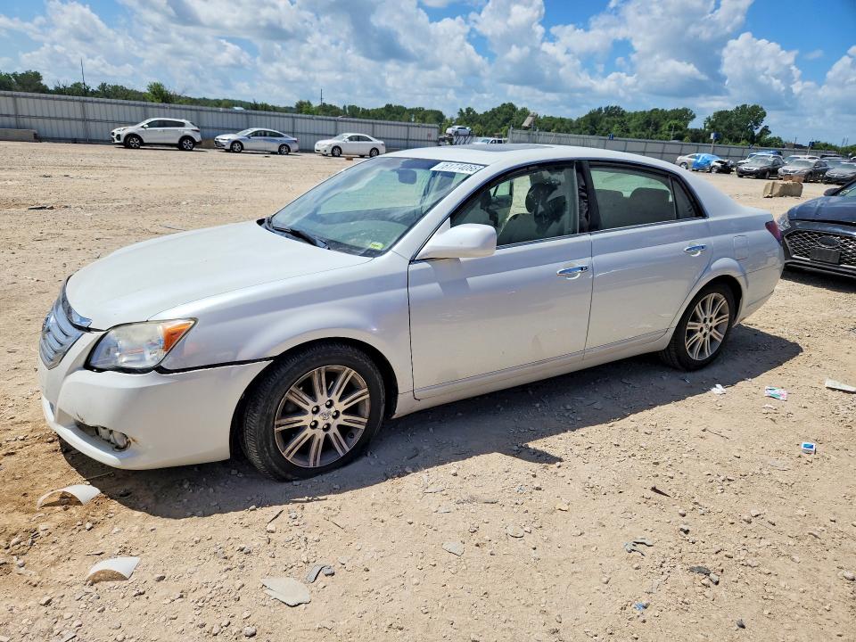 61774066 :رقم المزاد ، 4T1BK36B48U314960 vin ، 2008 Toyota Avalon مزاد بيع