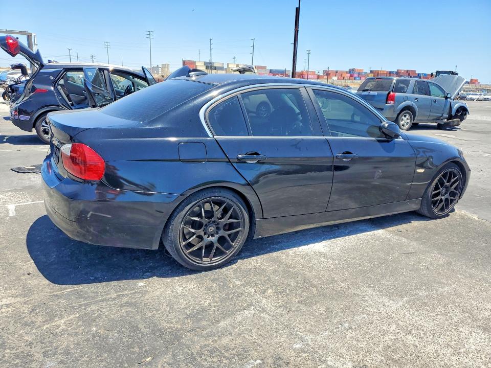 61332146 :رقم المزاد ، WBAVB33506PS06781 vin ، 2006 Bmw 330 مزاد بيع