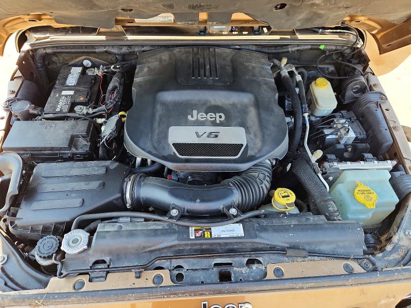 60744726 :رقم المزاد ، 1C4AJWBG4FL607492 vin ، 2015 Jeep Wrangler مزاد بيع