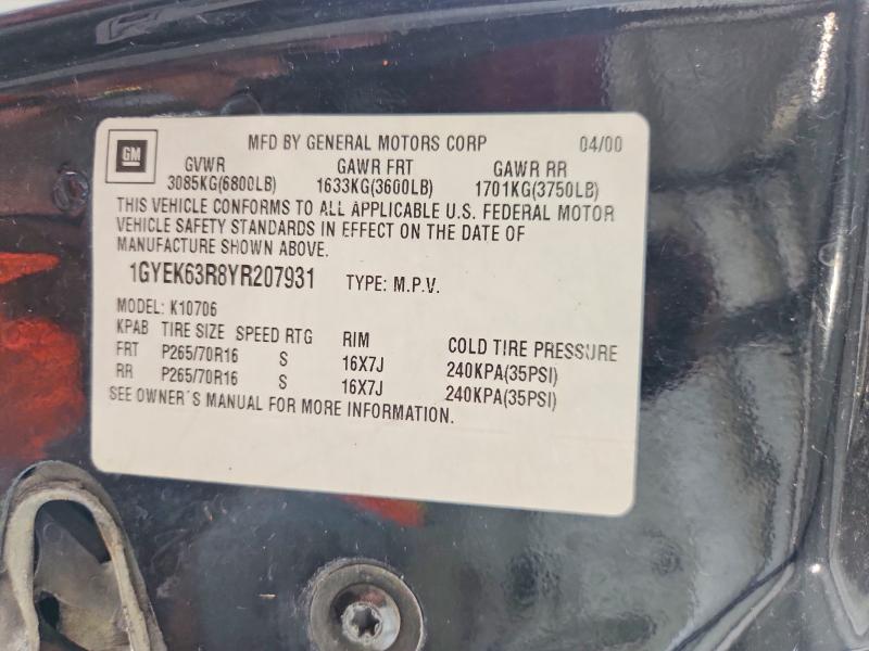 2000 Cadillac Escalade მანქანა იყიდება აუქციონზე, vin: 1GYEK63R8YR207931, აუქციონის ნომერი: 59744446