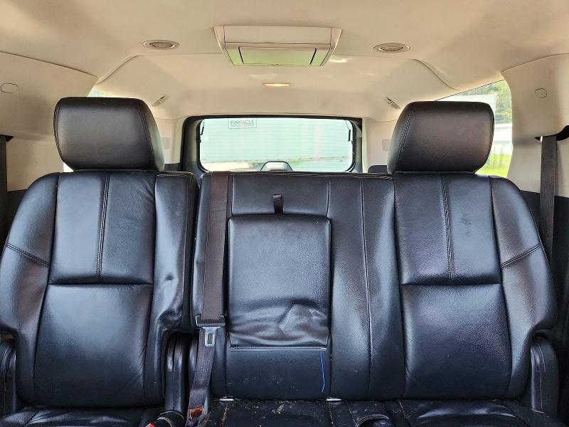 59961006 :رقم المزاد ، 1GNSKJE79CR136665 vin ، 2012 Chevrolet Suburban مزاد بيع