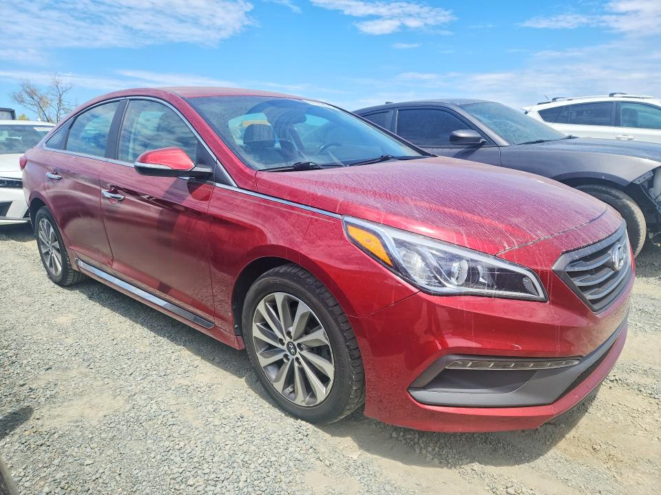 2015 Hyundai Sonata მანქანა იყიდება აუქციონზე, vin: 5NPE34AF3FH040785, აუქციონის ნომერი: 61792576