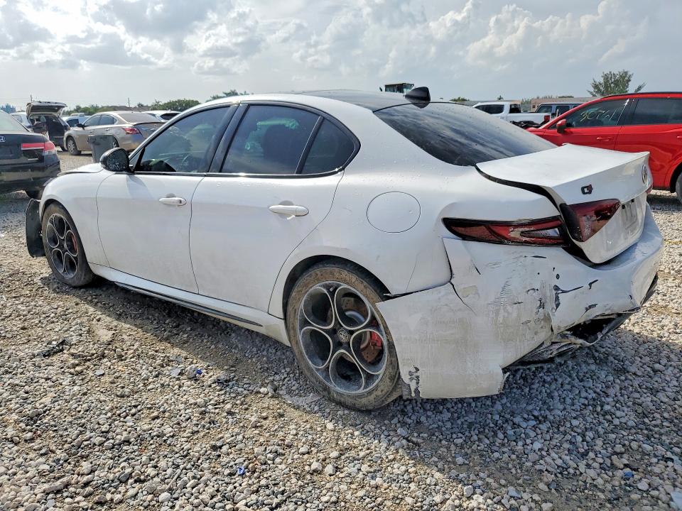 Продажа на аукционе авто 2021 Alfa Romeo Giulia, vin: ZARFANBN9M7640918, номер лота: 61067106