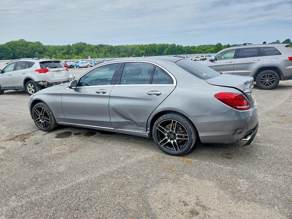 2015 Mercedes-benz C მანქანა იყიდება აუქციონზე, vin: 55SWF4KB9FU013241, აუქციონის ნომერი: 62292576