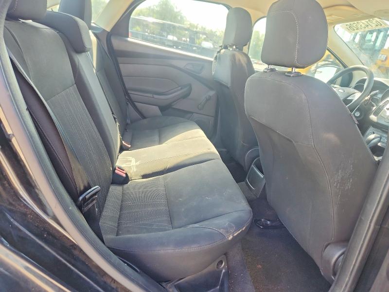 62143526 :رقم المزاد ، 1FADP3E28FL355942 vin ، 2015 Ford Focus مزاد بيع