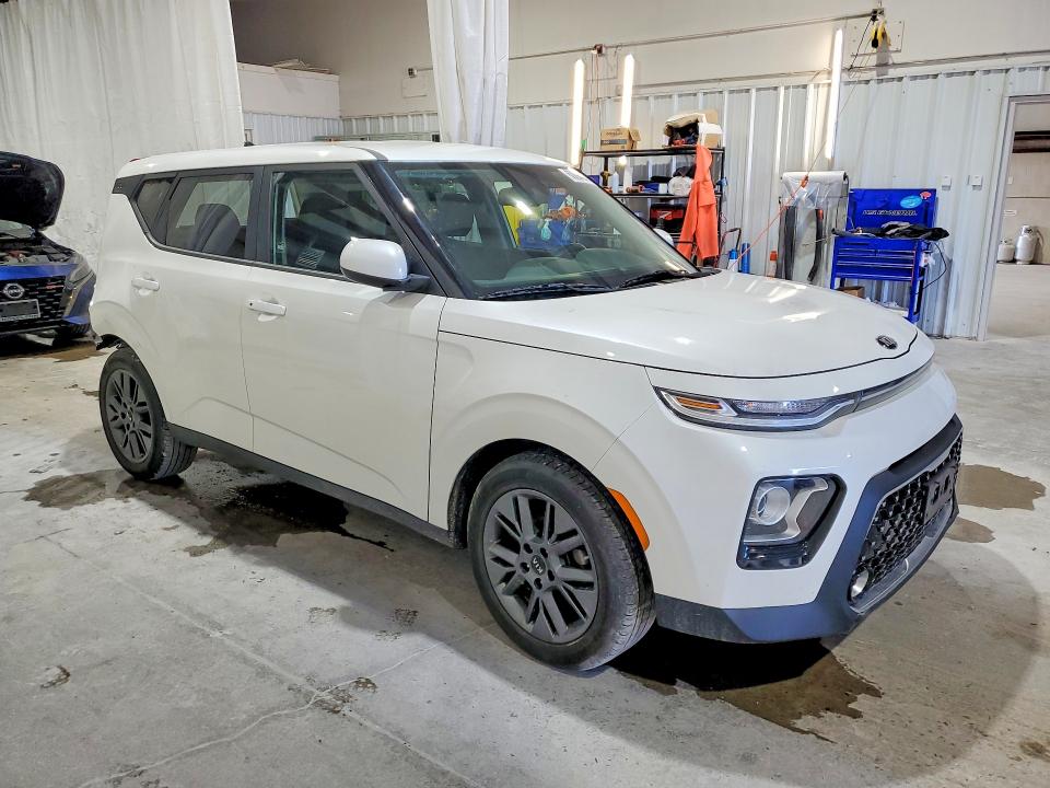 2020 Kia Soul მანქანა იყიდება აუქციონზე, vin: KNDJ33AU1L7725584, აუქციონის ნომერი: 60894046