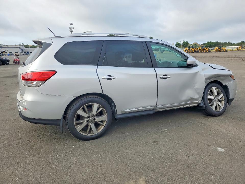 62121856 :رقم المزاد ، 5N1AR2MM9EC683496 vin ، 2014 Nissan Pathfinder مزاد بيع