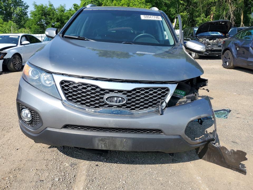 2013 Kia Sorento მანქანა იყიდება აუქციონზე, vin: 5XYKT3A63DG335239, აუქციონის ნომერი: 59941746