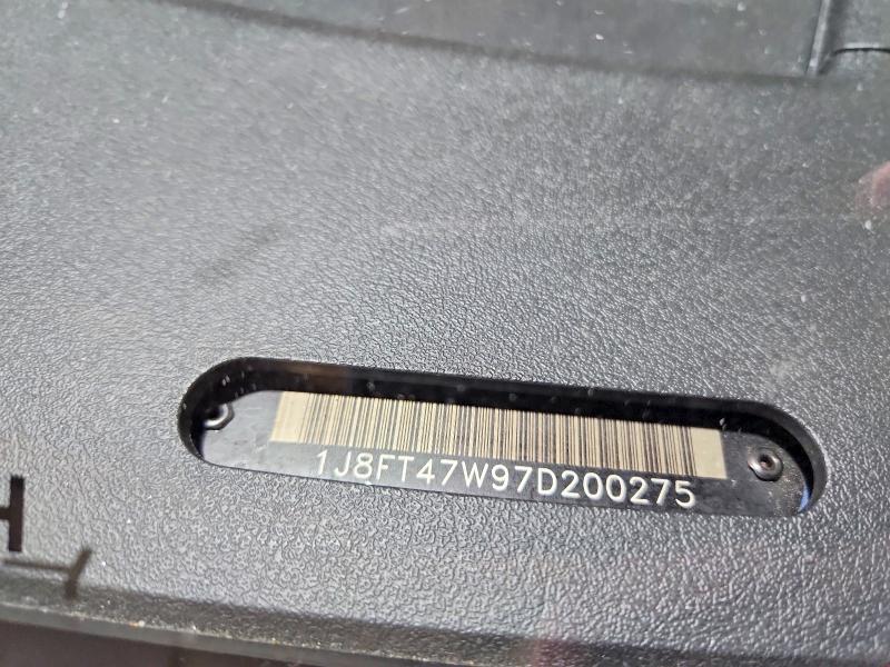 61621986 :رقم المزاد ، 1J8FT47W97D200275 vin ، 2007 Jeep Compass مزاد بيع