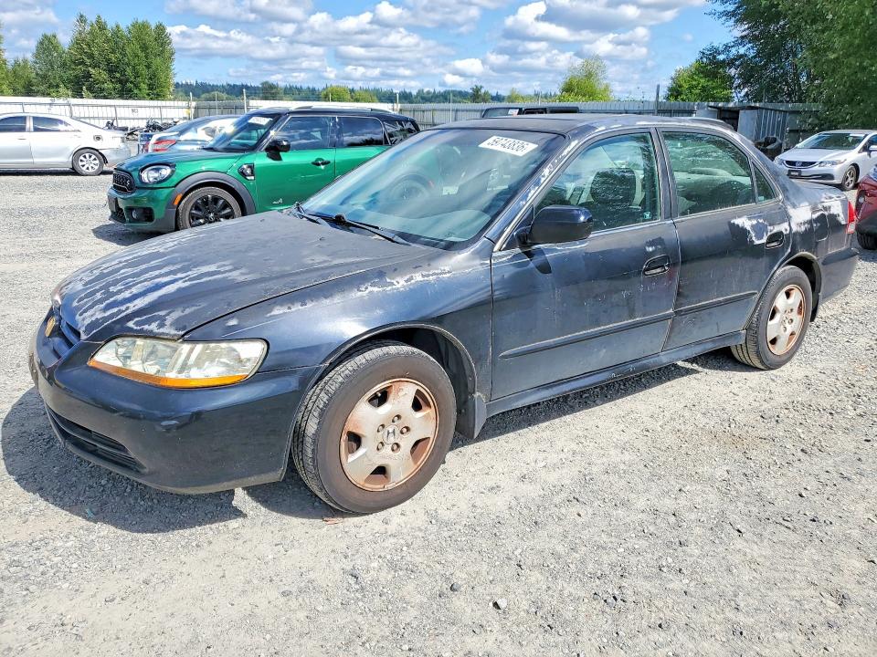 59743836 :رقم المزاد ، 1HGCG16552A064132 vin ، 2002 Honda Accord مزاد بيع
