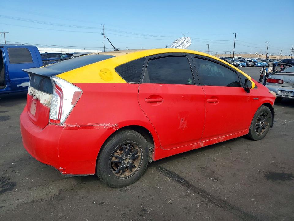 61541216 :رقم المزاد ، JTDKN3DU9F1980937 vin ، 2015 Toyota Prius مزاد بيع