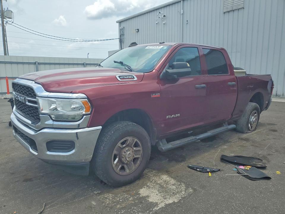 63164526 :رقم المزاد ، 3C6UR5CJ3MG622982 vin ، 2021 Ram 2500 مزاد بيع