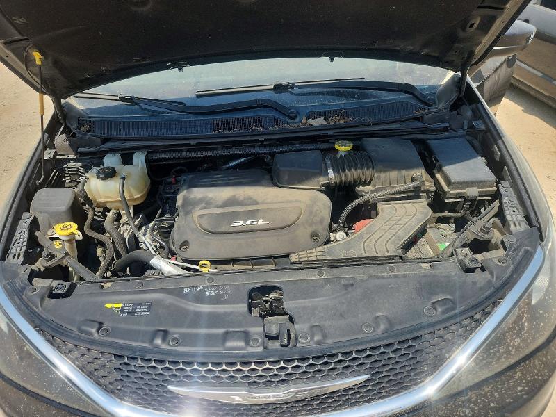 60597576 :رقم المزاد ، 2C4RC1DGXHR609514 vin ، 2017 Chrysler Pacifica مزاد بيع
