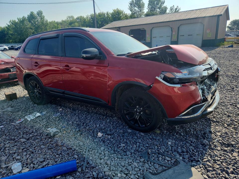 Продаж на аукціоні авто 2018 Mitsubishi Outlander, vin: JA4AD3A30JZ030674, номер лоту: 61560466