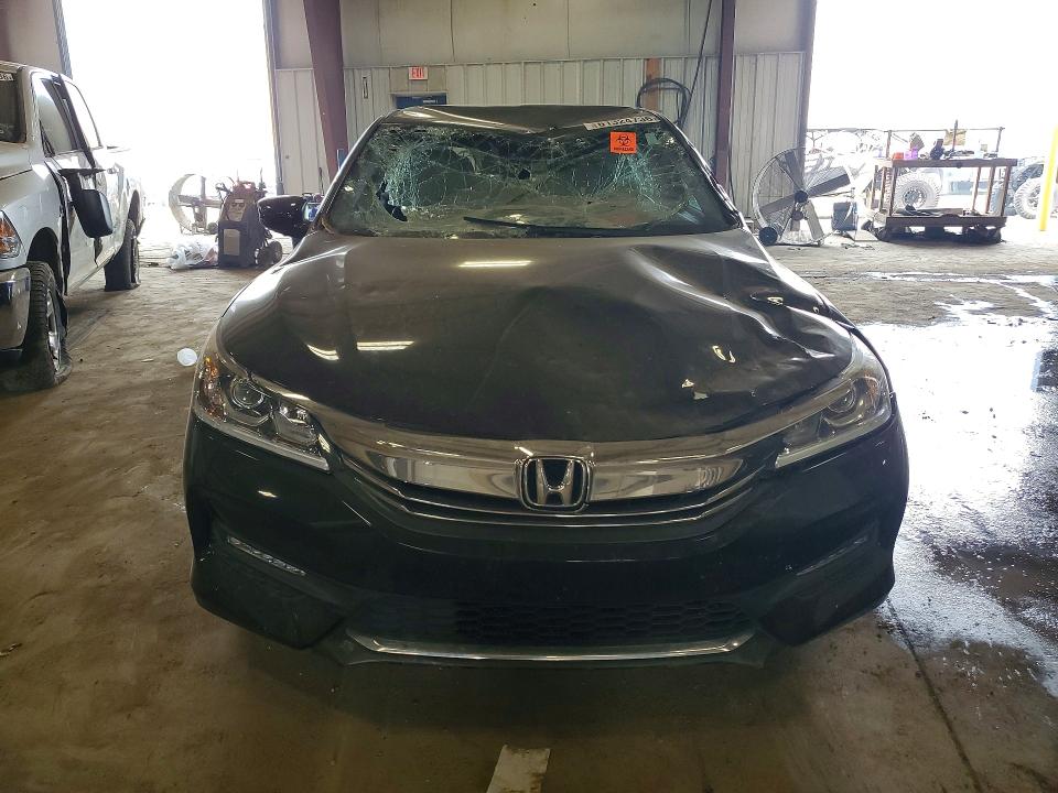 Продаж на аукціоні авто 2016 Honda Accord, vin: 1HGCR2F57GA129375, номер лоту: 61324736