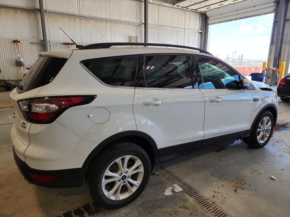 Продажа на аукционе авто 2018 Ford Escape, vin: 1FMCU9GD4JUB72729, номер лота: 59579426
