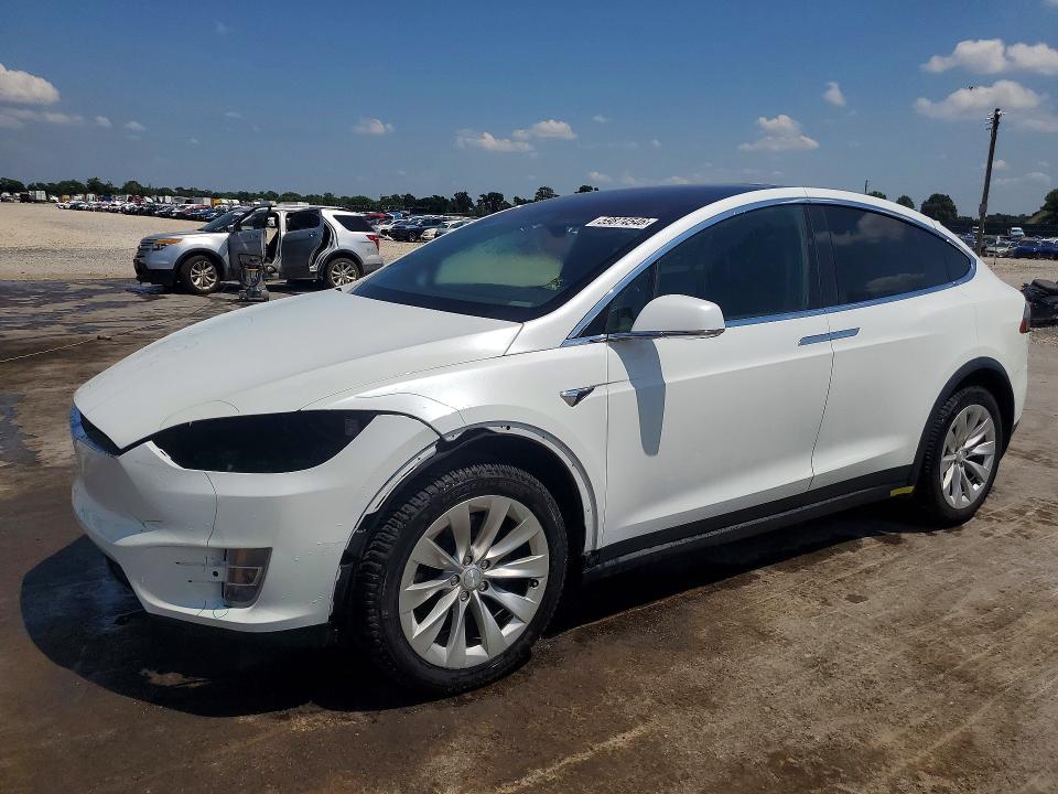 Продажа на аукционе авто 2018 Tesla Model X, vin: 5YJXCAE23JF121274, номер лота: 59874546