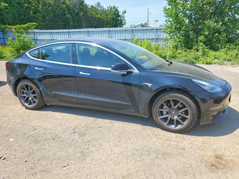 60571406 :رقم المزاد ، 5YJ3E1EA9JF179874 vin ، 2018 Tesla Model 3 مزاد بيع