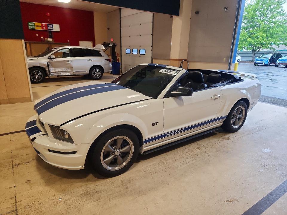 2005 Ford Mustang მანქანა იყიდება აუქციონზე, vin: 1ZVHT85H555196094, აუქციონის ნომერი: 62842986