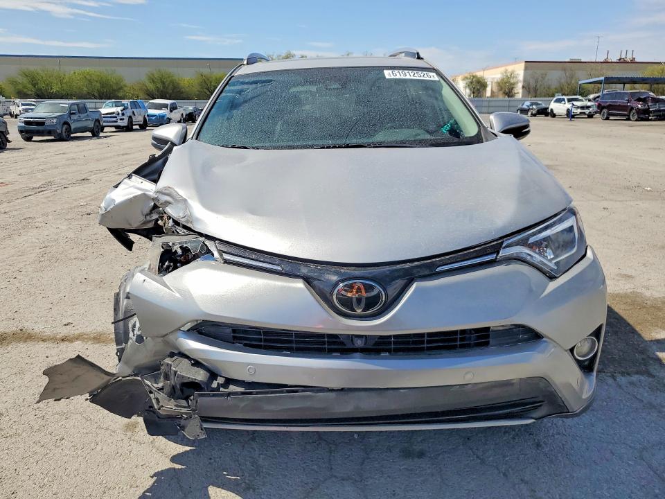 61912526 :رقم المزاد ، 2T3YFREV8HW322600 vin ، 2017 Toyota Rav4 مزاد بيع