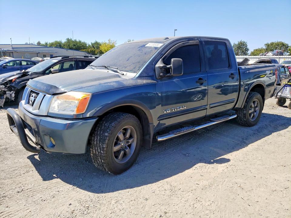 63588986 :رقم المزاد ، 1N6AA0EC5DN309957 vin ، 2013 Nissan Titan مزاد بيع