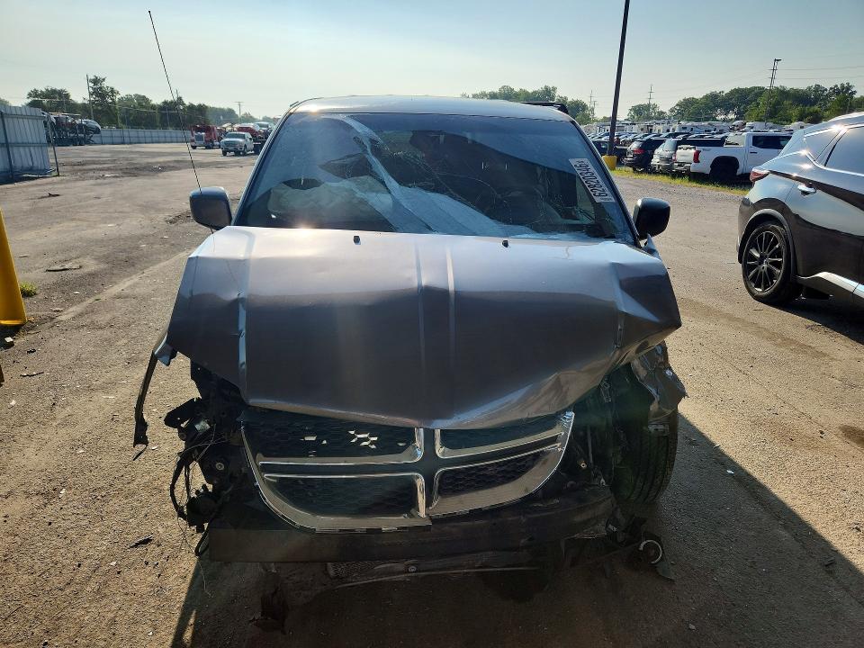 62820346 :رقم المزاد ، 2C4RDGBG3HR824607 vin ، 2017 Dodge Grand Caravan مزاد بيع