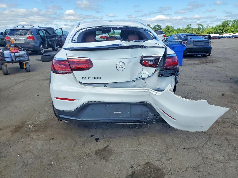 59326896 :رقم المزاد ، W1N0J8EB2LF818961 vin ، 2020 Mercedes-benz Glc Coupe مزاد بيع