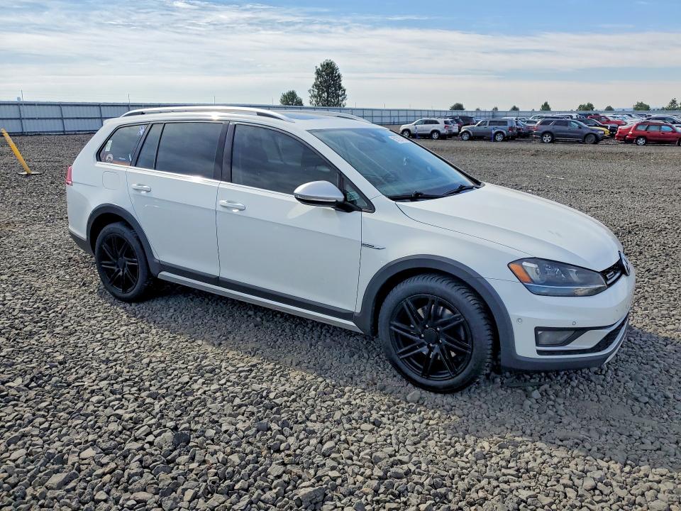 2017 Volkswagen Golf Alltrack მანქანა იყიდება აუქციონზე, vin: 3VWH17AU8HM533889, აუქციონის ნომერი: 59726716