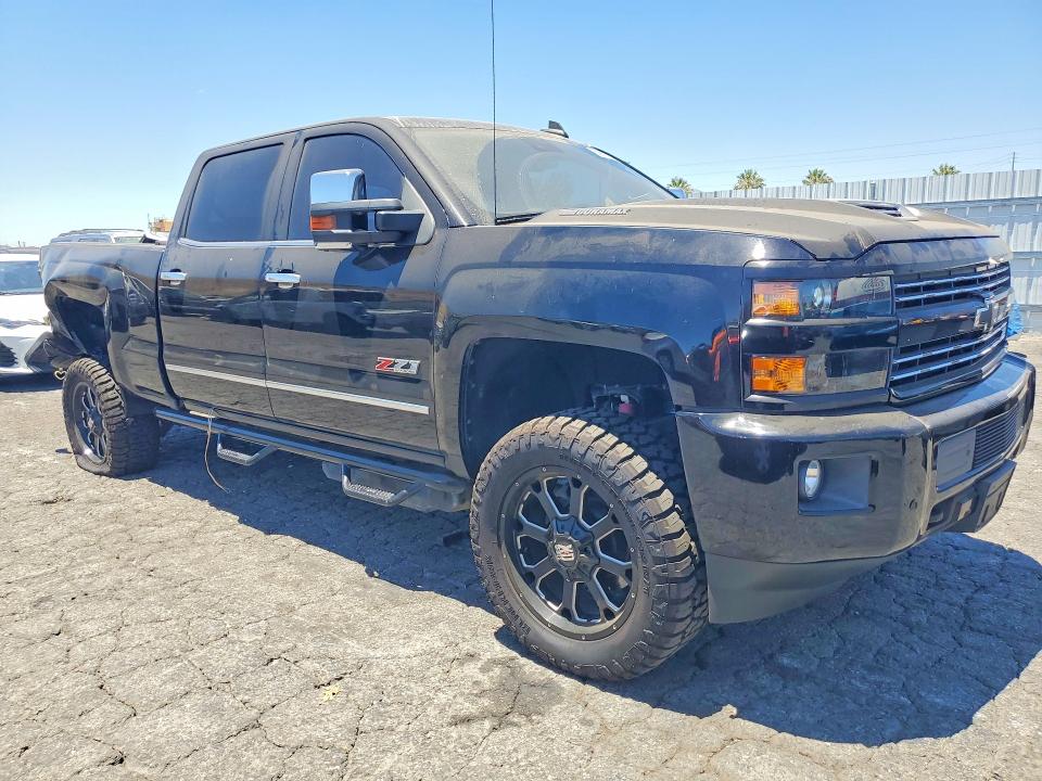 Продаж на аукціоні авто 2017 Chevrolet Silverado, vin: 1GC1KWEY8HF111176, номер лоту: 59853086