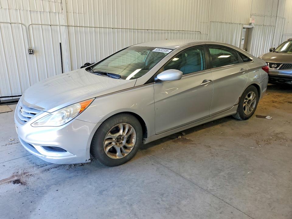 60632336 :رقم المزاد ، 5NPEB4AC4BH055878 vin ، 2011 Hyundai Sonata مزاد بيع
