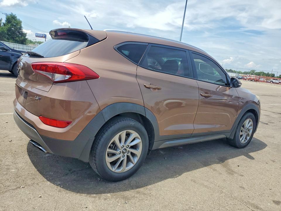 60444936 :رقم المزاد ، KM8J33A28GU061754 vin ، 2016 Hyundai Tucson مزاد بيع