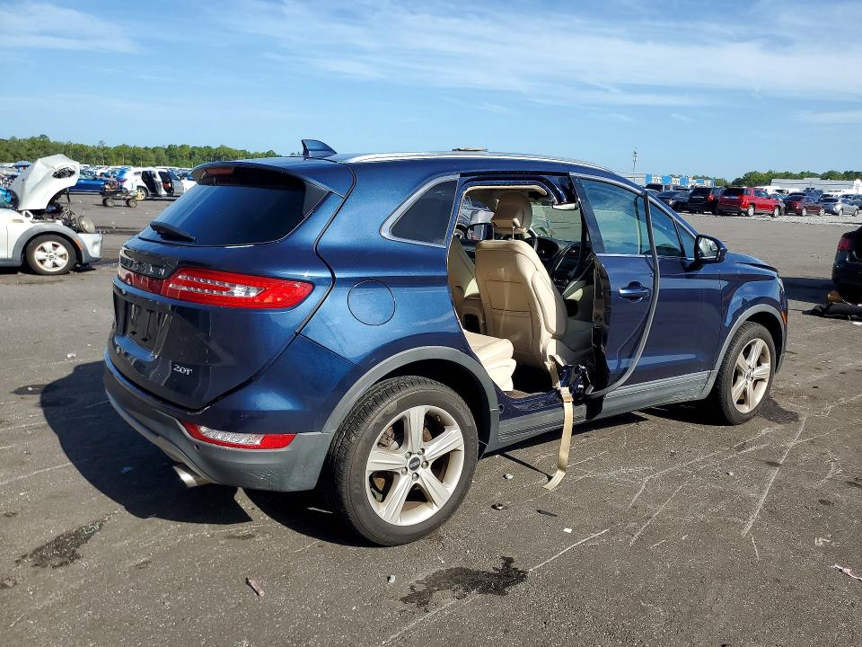 Продажа на аукционе авто 2017 Lincoln Mkc, vin: 5LMCJ1C90HUL49537, номер лота: 61040146