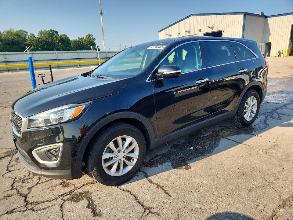 62116456 :رقم المزاد ، 5XYPG4A30JG366689 vin ، 2018 Kia Sorento مزاد بيع