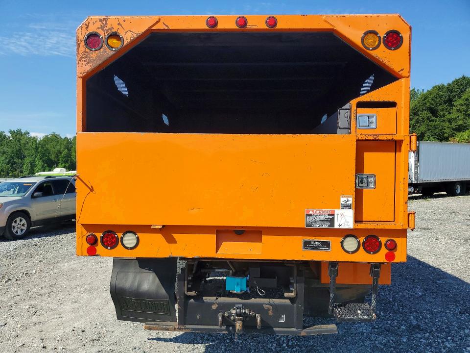61446206 :رقم المزاد ، 3FRNX7FC2FV019244 vin ، 2015 Ford F750 مزاد بيع